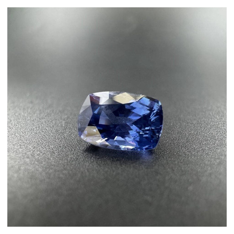 Blue Sapphire Cushion, 4.0 ct – photo 2 of 7