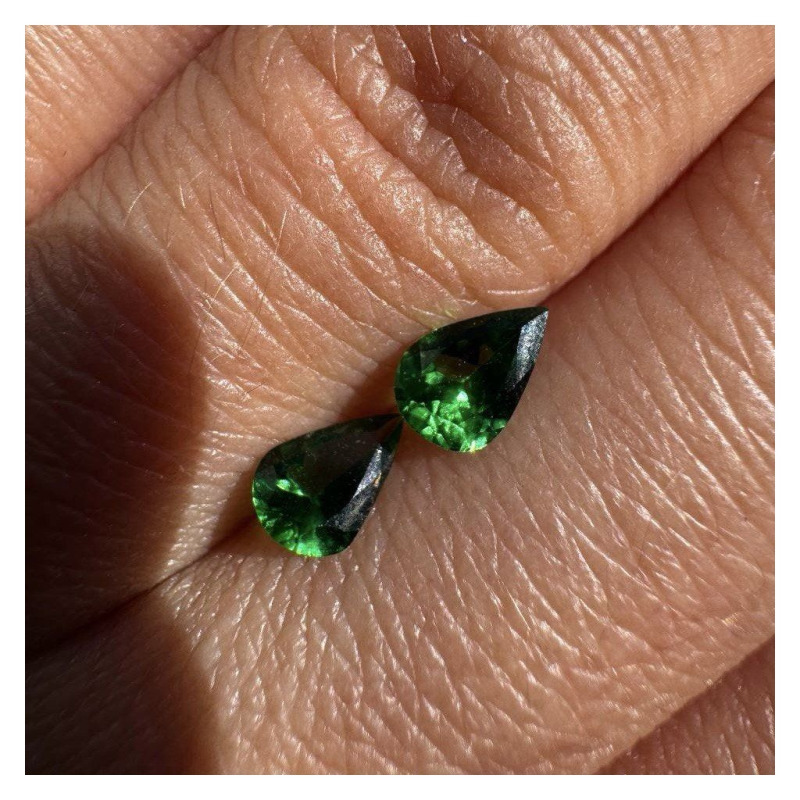 Green Garnet Pear, 0.68 ct – photo 2 of 4