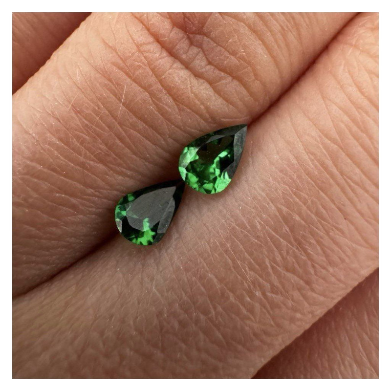 Green Garnet Pear, 0.68 ct – photo 3 of 4