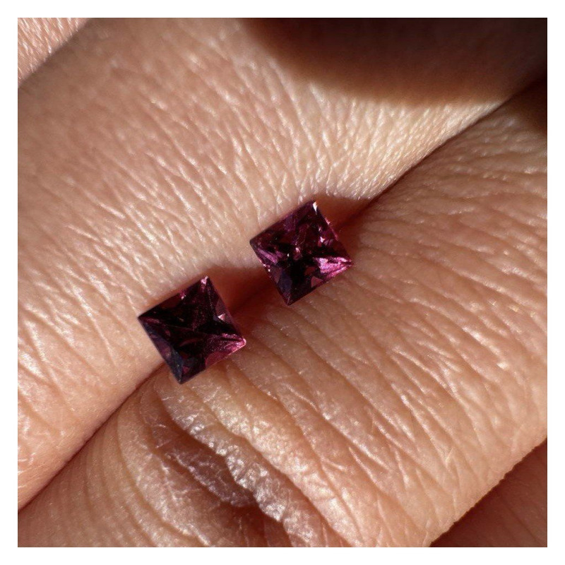 Purplish-Red Spinel Square