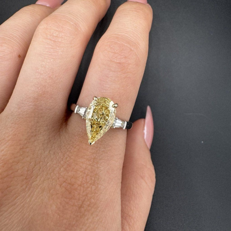 Diamond Ring – Yellow Gold – photo 14 of 14