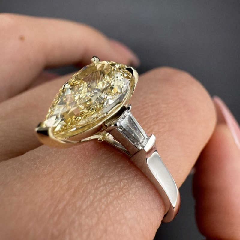 Diamond Ring – Yellow Gold – photo 2 of 14