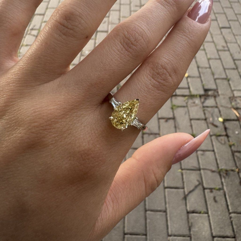 Diamond Ring – Yellow Gold – photo 10 of 14