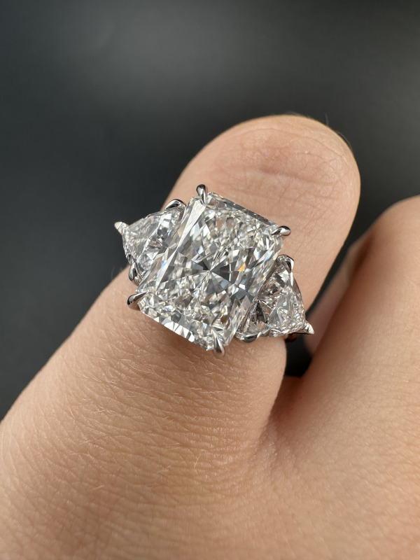 Golden ring with lab grown diamonds 4 ct – White Gold – photo 2 of 5