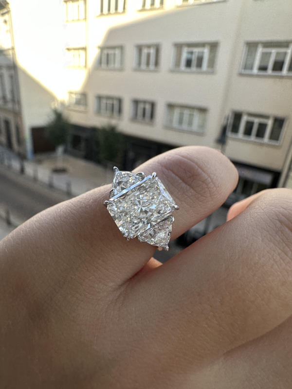 Golden ring with lab grown diamonds 4 ct – White Gold – photo 5 of 5