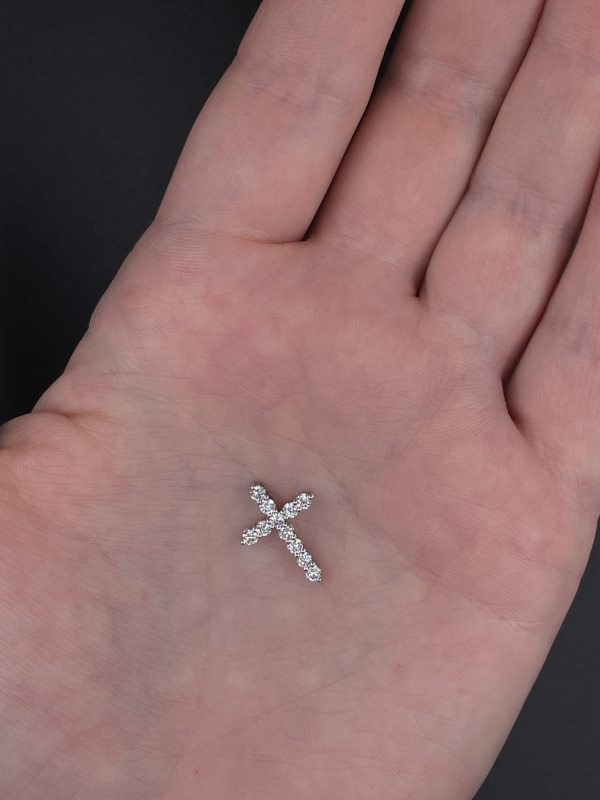 Lab-Grown Diamond Cross Pendant – White Gold – photo 3 of 4