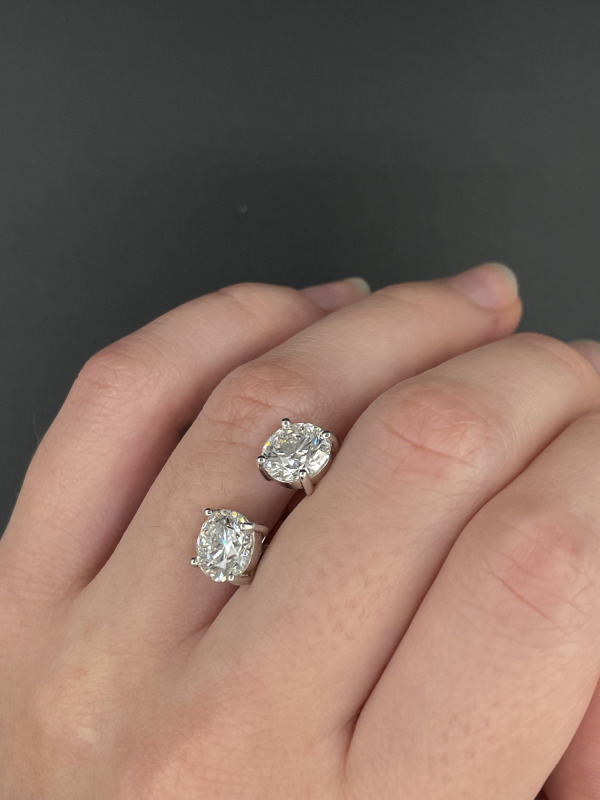 Lab-Grown Diamond Stud Earrings – White Gold, 2 ct – photo 3 of 3