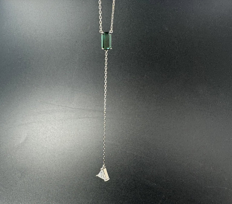 Green Tourmaline and Lab-Grown Diamond Necklace – White Gold, 0.5 ct – photo 2 of 3