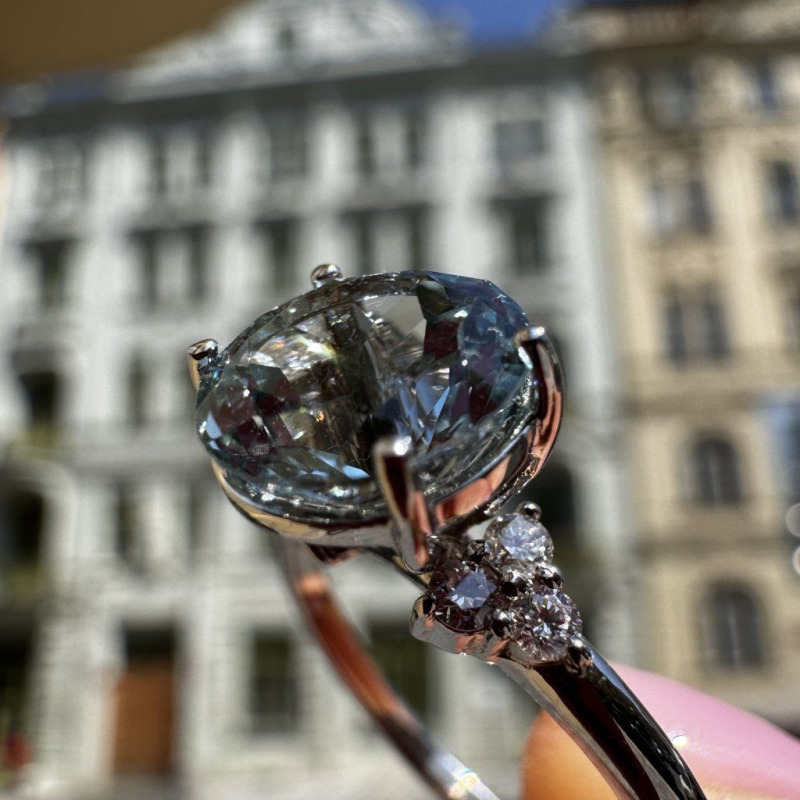 Ring with Diamonds and Aquamarine – White Gold – photo 3 of 10