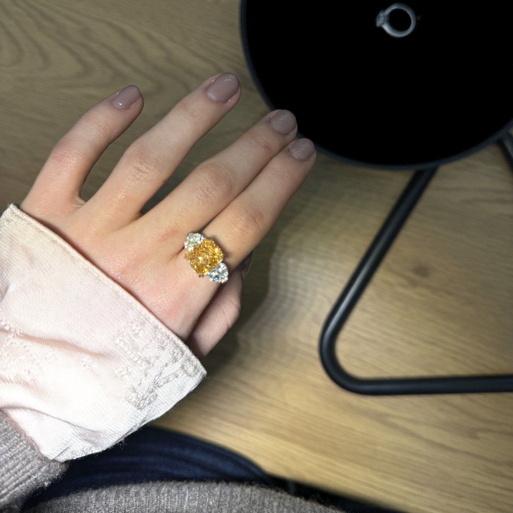 Ring with a Fancy Yellow Lab-Grown Diamond, 5.57 ct – photo 1 of 4