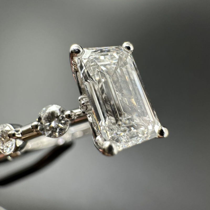Ring with Laboratory-Grown Emerald-Cut Diamond, 1.60 ct – photo 5 of 8