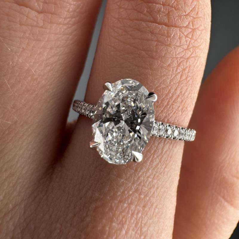 Ring with Oval Diamond in White Gold, 1.52 ct – photo 3 of 5