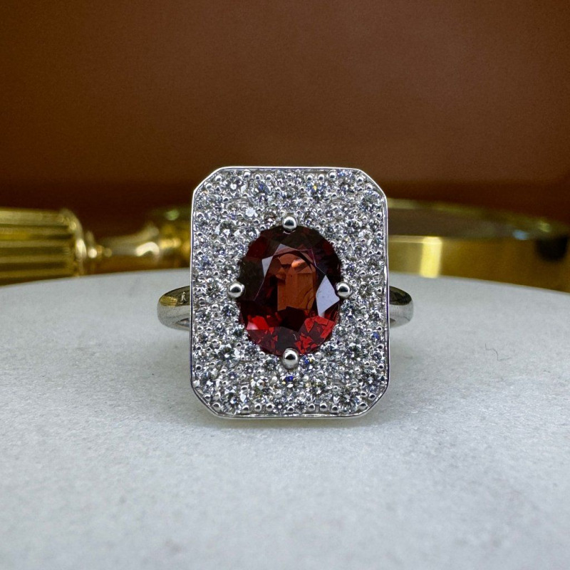 Ring with Red Spinel and Diamonds, 1.65 ct – photo 7 of 8
