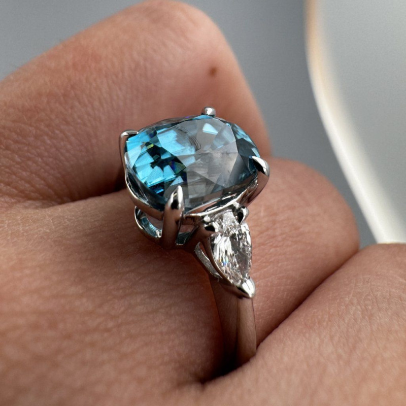 Ring with Natural Zircon and Laboratory Diamonds, 4.81 ct – photo 3 of 9