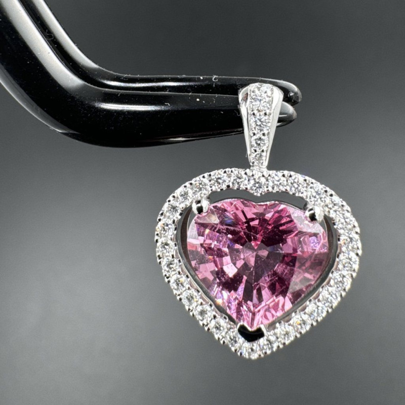 Mahenge Spinel Heart Pendant, 2.60 ct – photo 1 of 6