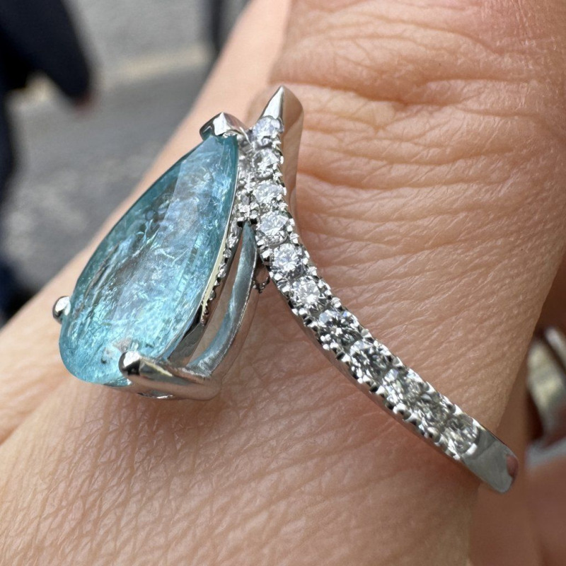 Paraíba Tourmaline Ring, 2.75 ct – photo 2 of 5