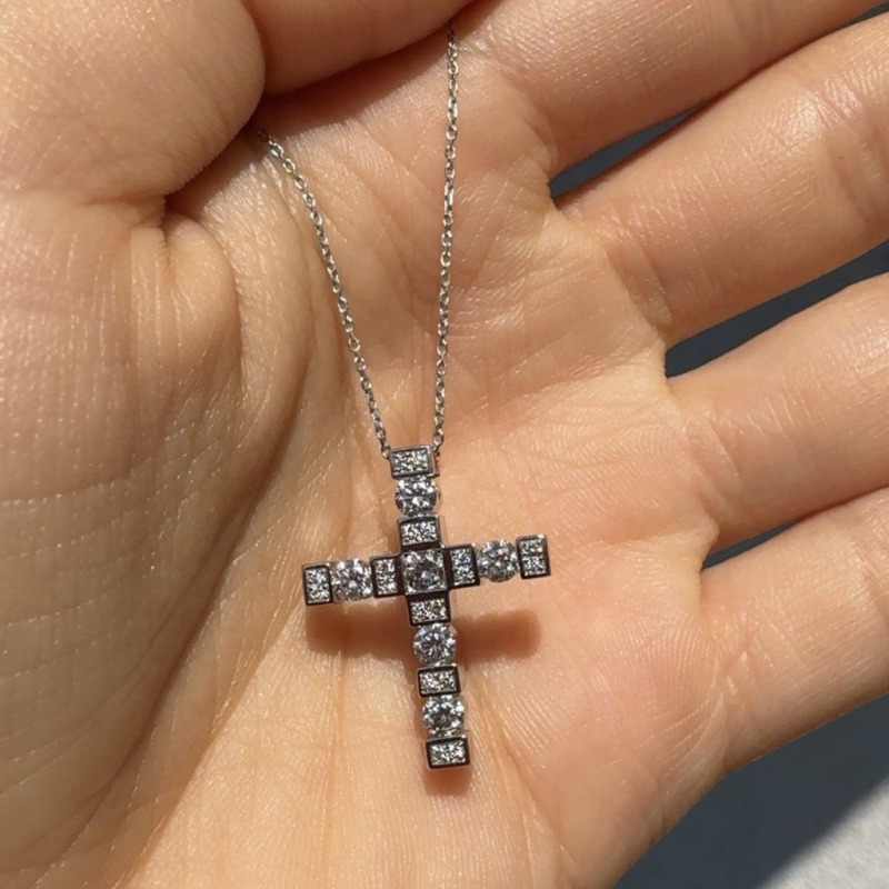 Cross Diamond Pendant – White Gold – photo 3 of 3