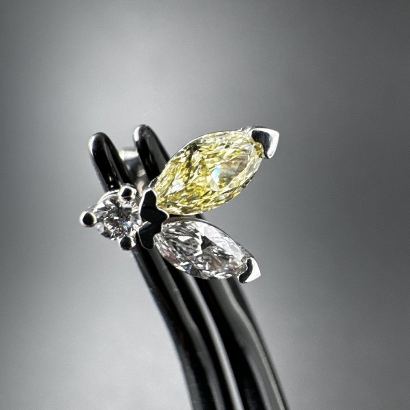 Asymmetric Diamond Earrings – White Gold – photo 2 of 2
