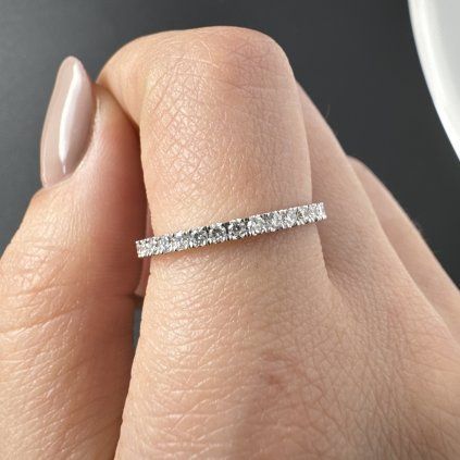 Brilliant-Set Ring