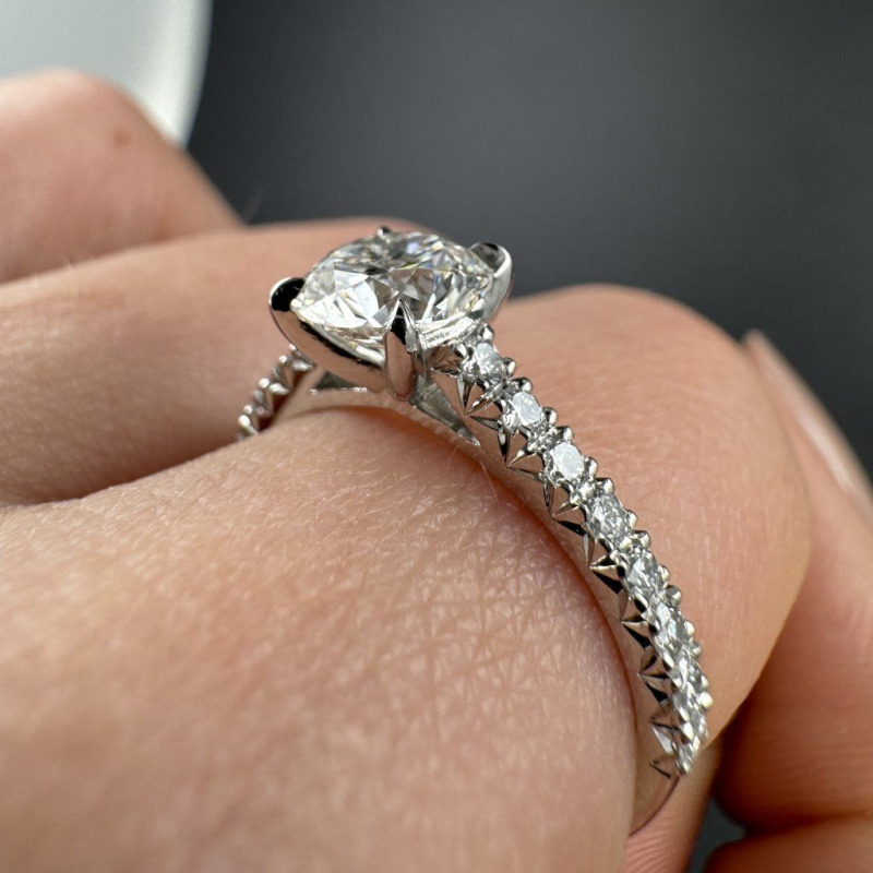 Diamond Ring with Fish-Tail Setting – Platinum, 1 ct – photo 5 of 7