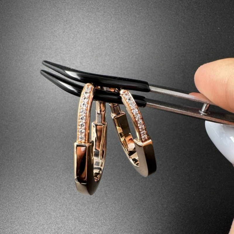 Rose Gold Hoop Earrings, 0.19 ct – photo 1 of 6