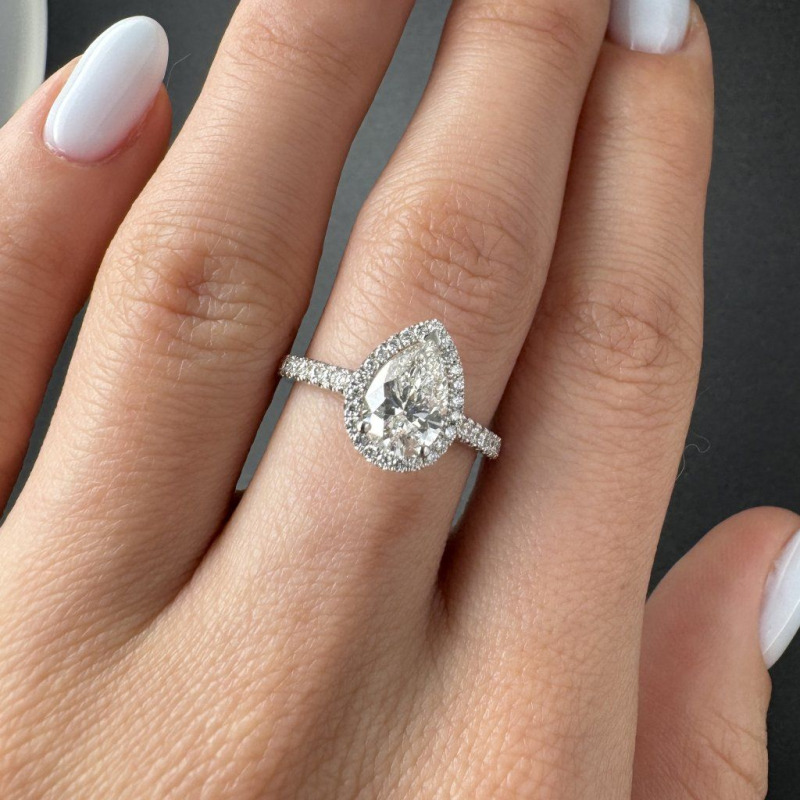 Classic Pear-Shaped Diamond Ring – White Gold, 1.00 ct – photo 4 of 6