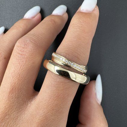 Wedding Rings with Brilliant Diamonds