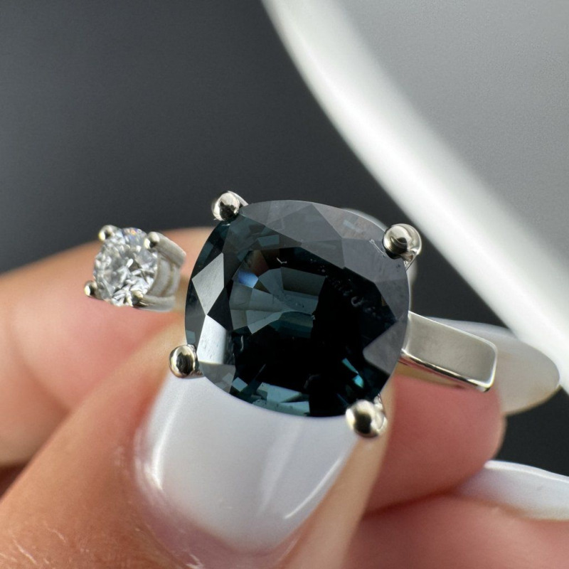 Ring with the Enchantment of Spinel and a Diamond Accent – White Gold – photo 2 of 11