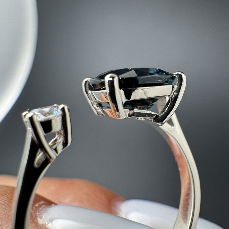 Ring with the Enchantment of Spinel and a Diamond Accent – White Gold – photo 3 of 11