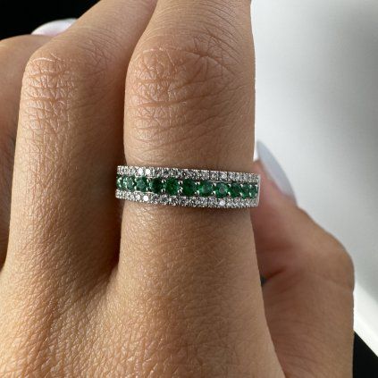 Gold Ring with Diamonds and Emeralds