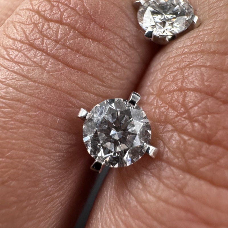 Elegant Earrings with Round Brilliants – Platinum, 0.51 ct – photo 1 of 7