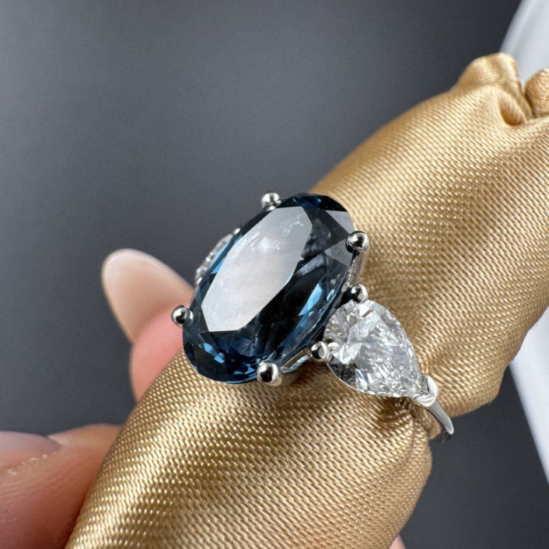 Ring with Topaz and Laboratory-Grown Diamonds – White Gold, 1 ct – photo 4 of 11