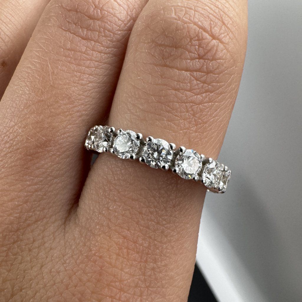 A Pair of Elegant Wedding Bands – photo 1 of 10
