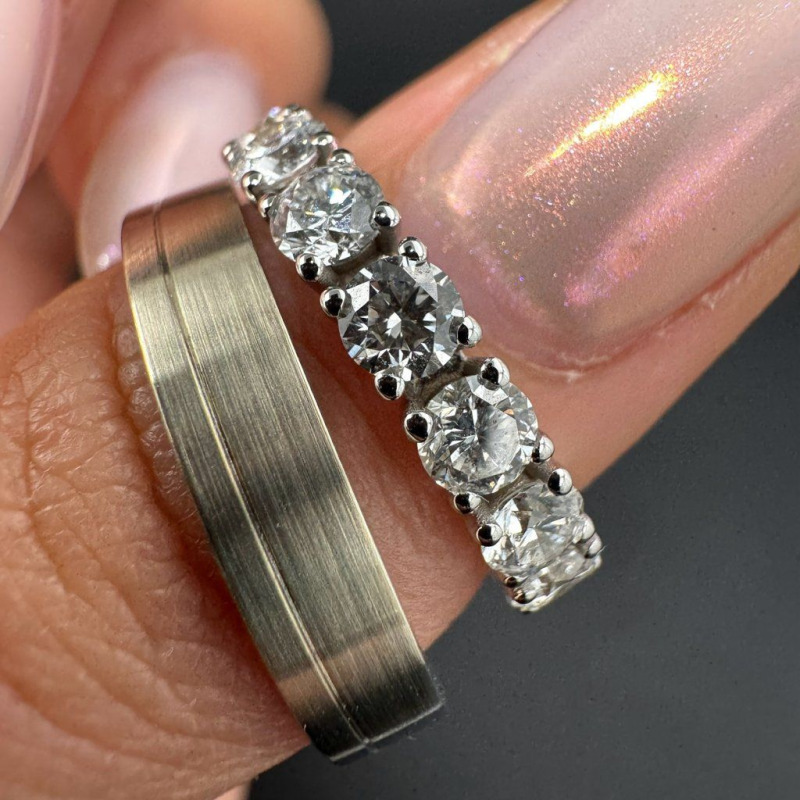 A Pair of Elegant Wedding Bands – photo 10 of 10