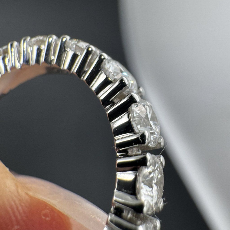 A Pair of Elegant Wedding Bands – photo 4 of 10