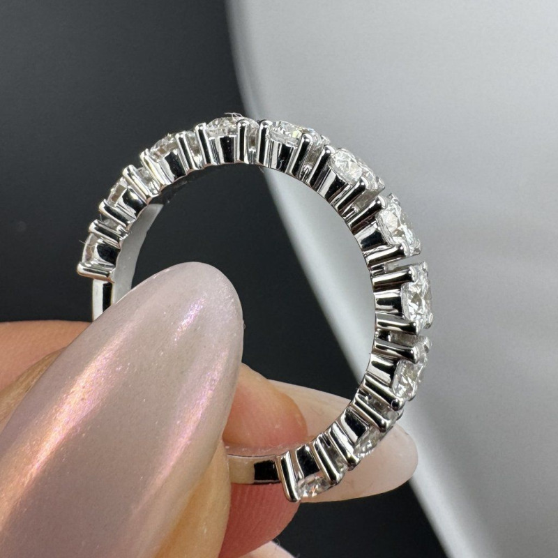 A Pair of Elegant Wedding Bands – photo 6 of 10
