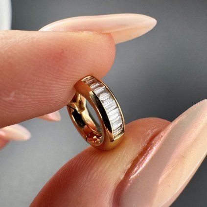 Earrings with Laboratory-Grown Baguette-Cut Diamonds