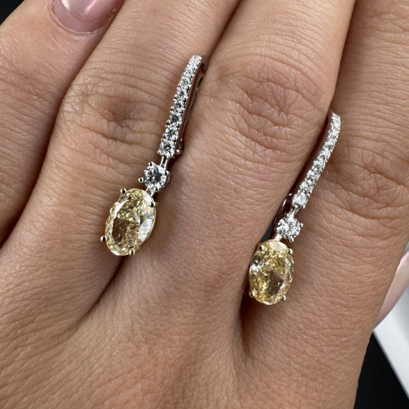 Earrings Set with Laboratory-Grown Diamonds in a Combination of White and Yellow Gold, 1 ct – photo 3 of 5