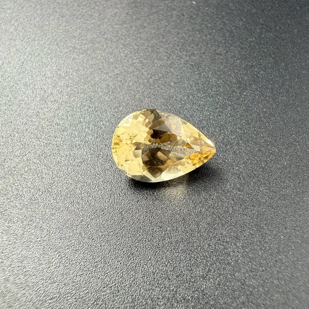 Golden Yellow Beryl “Heliodor” Pear, 3.27 ct – photo 1 of 8