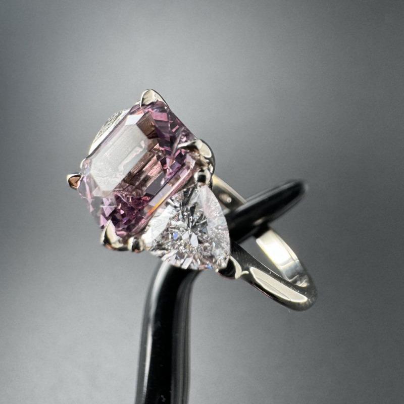 Ring with Pink Spinel and Laboratory Diamonds – White Gold, 2.7 ct – photo 1 of 7