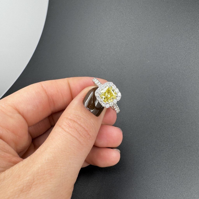 Ring with Fancy Yellow Laboratory Diamond, 1.24 ct – photo 3 of 6