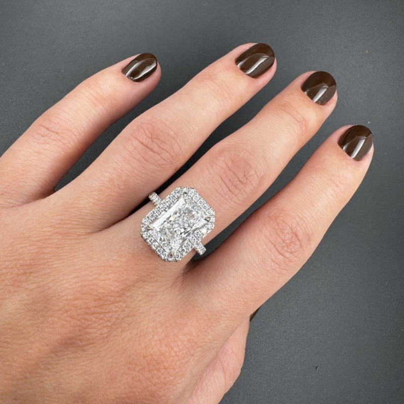 Ring with a Rectangular Laboratory-Grown Diamond, 4.03 ct – photo 5 of 6