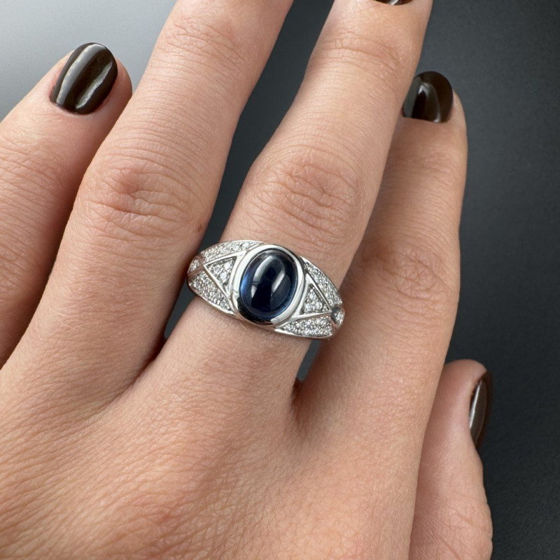 Ring with a Natural Blue Sapphire in Vintage Style – White Gold, 2.25 ct – photo 2 of 5