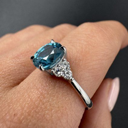 Ring with a Natural Zircon and Natural Diamonds