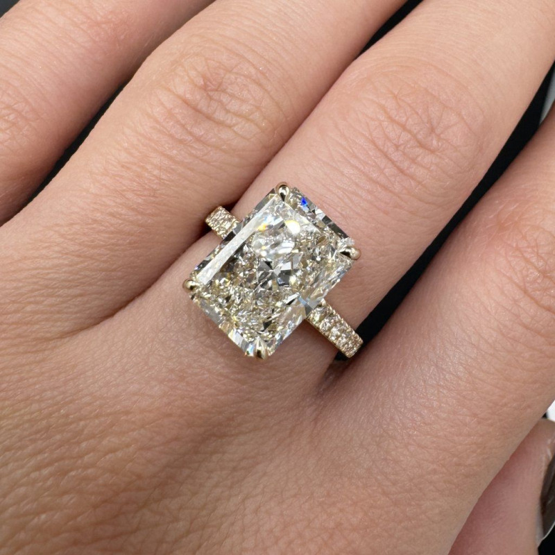 Engagement Ring with a Laboratory Diamond – Yellow Gold, 5.01 ct – photo 7 of 8