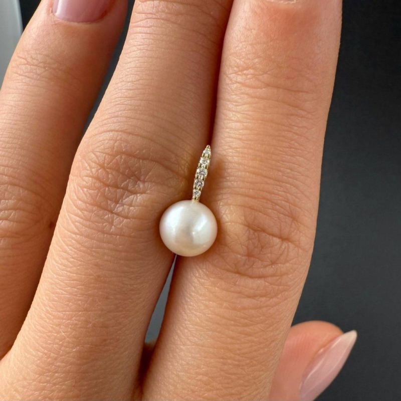Zlaté náušnice s říčními perlami a přírodními diamanty, 0,06 ct – fotografie 2 z 4