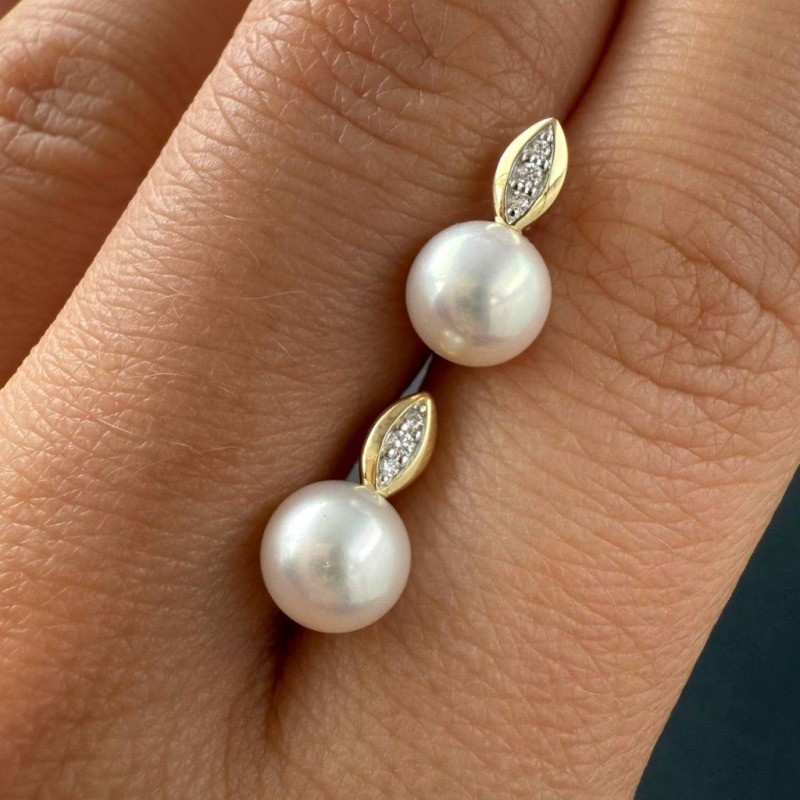Zlaté náušnice s říčními perlami a přírodními diamanty, 0,02 ct – fotografie 4 z 4