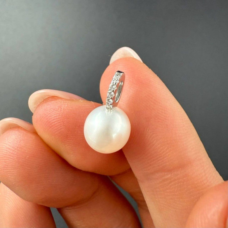 Pendant with River Pearl and Natural Diamonds, 0.03 ct – photo 1 of 3