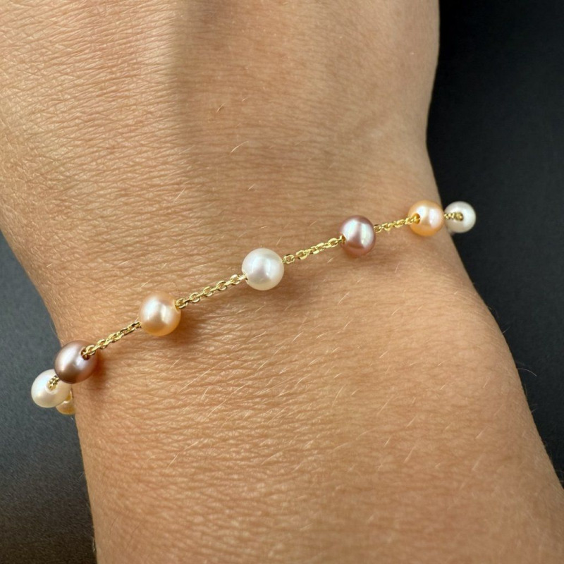Gold Bracelet with River Pearls – photo 2 of 3
