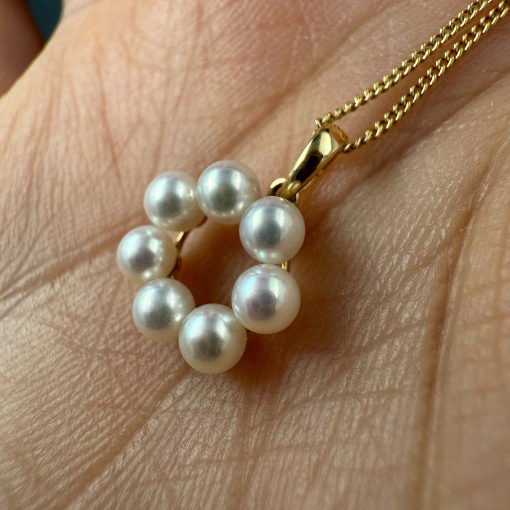 Gold Pendant with Circular Composition of River Pearls – photo 1 of 3